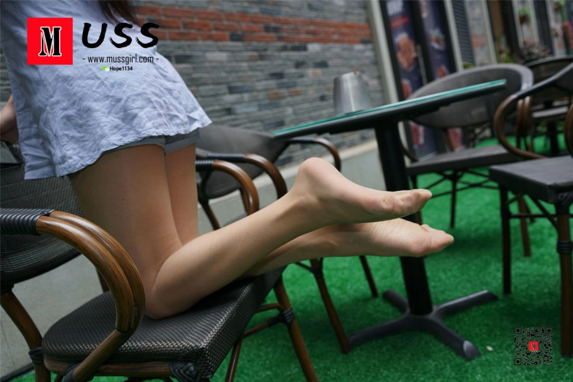 [MussGirl慕丝女郎] NO.062 小羽户外 2